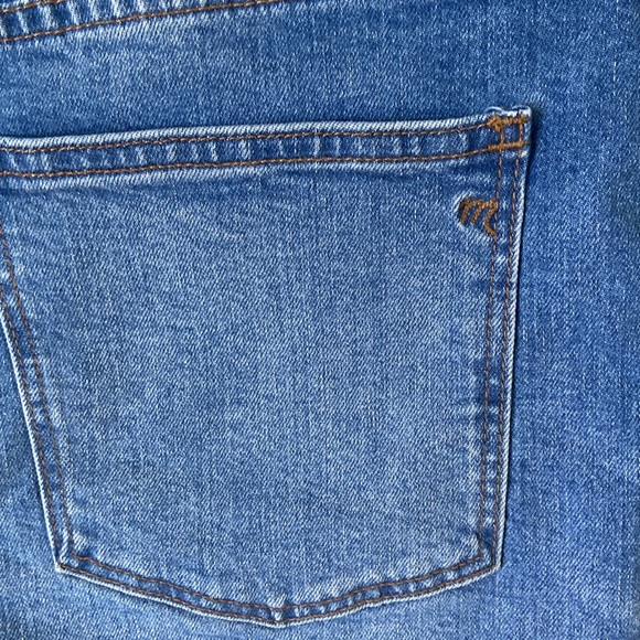 MADEWELL HIGH RISE DENIM SHORTS. PRE-OWNED. SIZE 28. - Picture 7 of 8